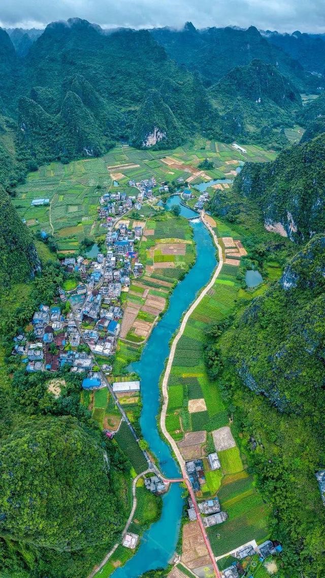 广西河池1.jpg